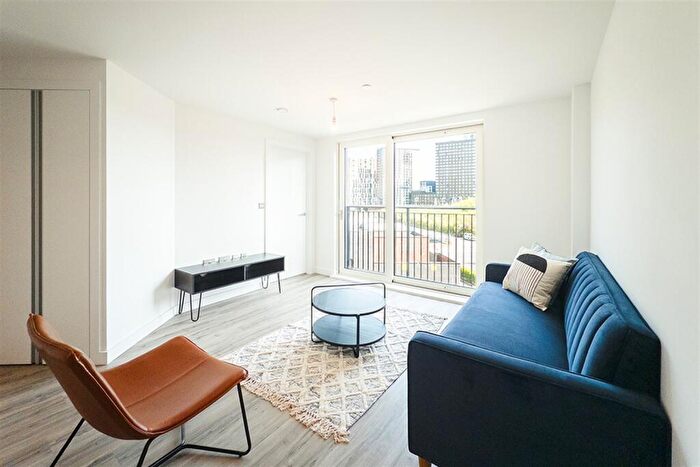 1 Bedroom Apartment To Rent In Railings, Middlewood Locks, M5