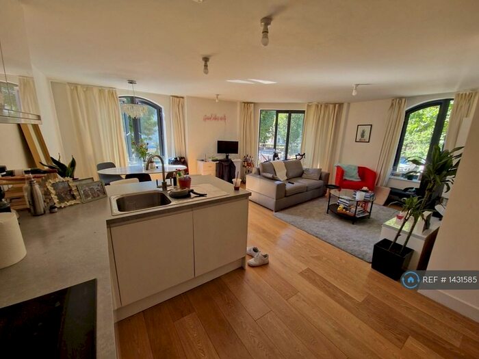 2 Bedroom Flat To Rent In Sugar Lane, London, SE16