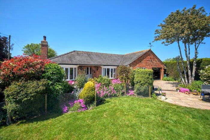 2 Bedroom Detached Bungalow For Sale In Wragholme Road, Grainthorpe, LN11