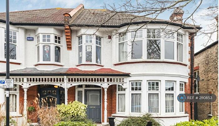 2 Bedroom Flat To Rent In Arlow Road, London, N21