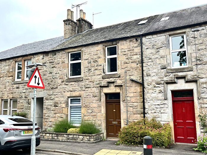 1 Bedroom Flat To Rent In Ashdeen Upper Flat Claredon Place Dunblane, FK15