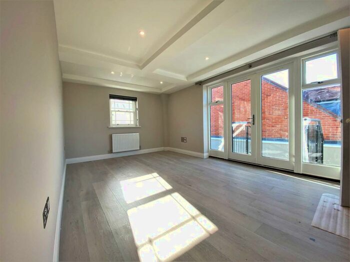 1 Bedroom Apartment To Rent In Station Road, Marlow, SL7