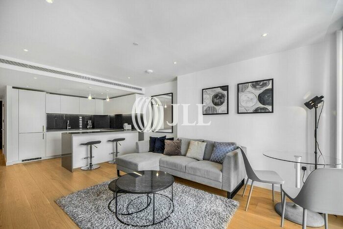 1 Bedroom Flat To Rent In Landmark Pinnacle, London, E14