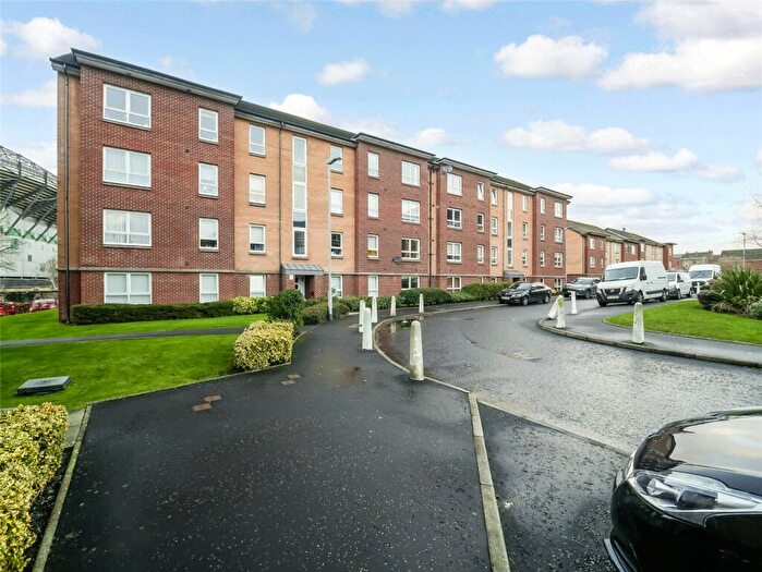 2 Bedroom Flat For Sale In Springfield Gardens, Glasgow, Glasgow City, G31
