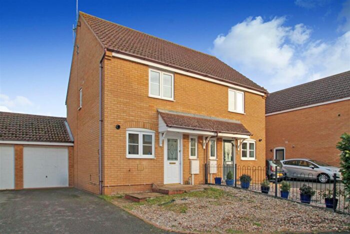 2 Bedroom Semi-Detached House To Rent In Furnace Drive, Thrapston, NN14