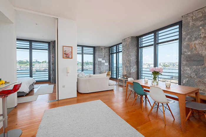 2 Bedroom Apartment For Sale In Royal William Yard, Plymouth, PL1