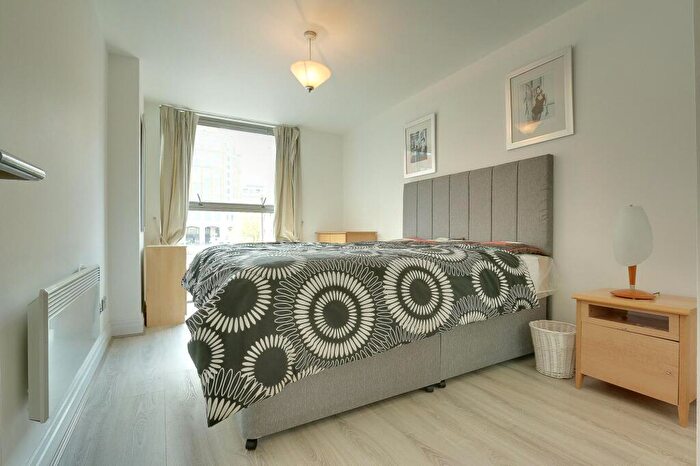 1 Bedroom Flat For Sale In Hertsmere Road, Horizon Building, E14