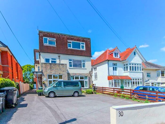 1 Bedroom Flat To Rent In Flat Avonmore, Foxholes Road, Southbourne, BH6