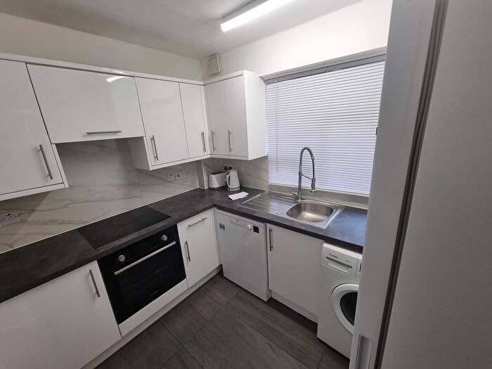 1 Bedroom Flat To Rent In Harben Road, Swiss Cottage, NW6