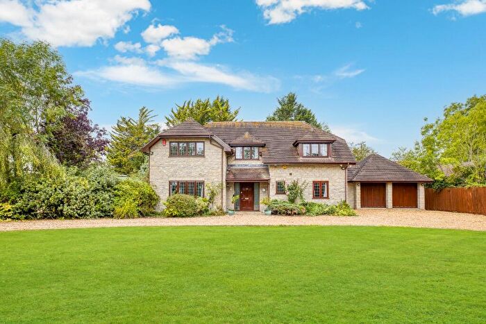 4 Bedroom Detached House For Sale In Meare Between Glastonbury And Wedmore, BA6