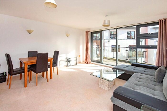 2 Bedroom Apartment To Rent In Deanery Road, Bristol, BS1