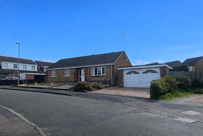 3 Bedroom Detached Bungalow For Sale In Ravensthorpe Road, Wigston, LE18