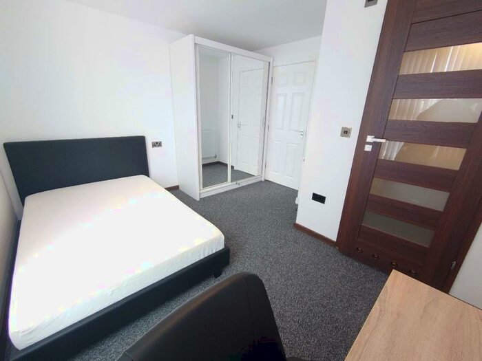 3 Bedroom Terraced House To Rent In Needham Rad, Liverpool, L7