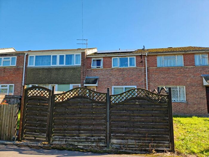 3 Bedroom Terraced House To Rent In Ten Acres, Shaftesbury, SP7