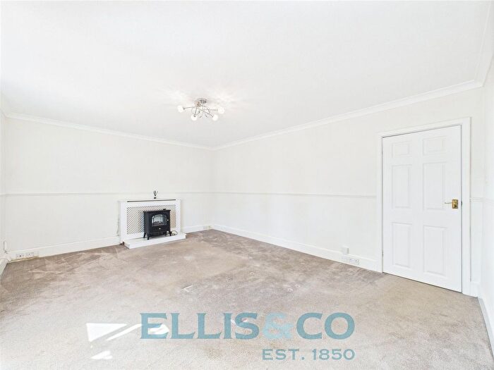 2 Bedroom Bungalow To Rent In Ashley Road, Hildenborough, Tonbridge, TN11