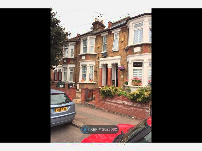4 Bedroom Terraced House To Rent In Selwyn Ave, London, E4