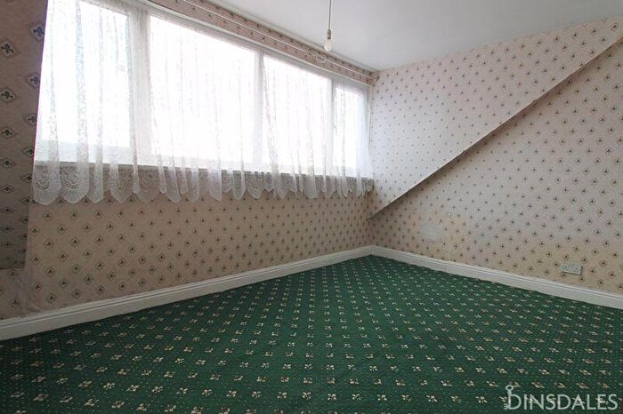 4 Bedroom Terraced House To Rent In St Margarets Road, Lidget Green, Bradford, BD7