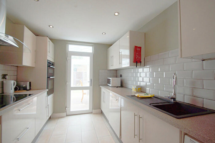 5 Bedroom Terraced House To Rent In Langwood Close, Coventry, CV4