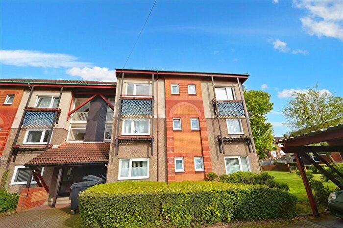 1 Bedroom Apartment For Sale In Newhall Green, Leeds, LS10