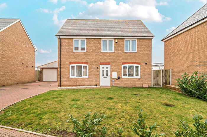 3 Bedroom Detached House For Sale In Gilmour Road, Manston, Ramsgate, CT12