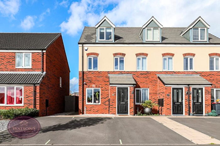 3 Bedroom Town House For Sale In Magee Close, Hucknall, Nottingham, NG15