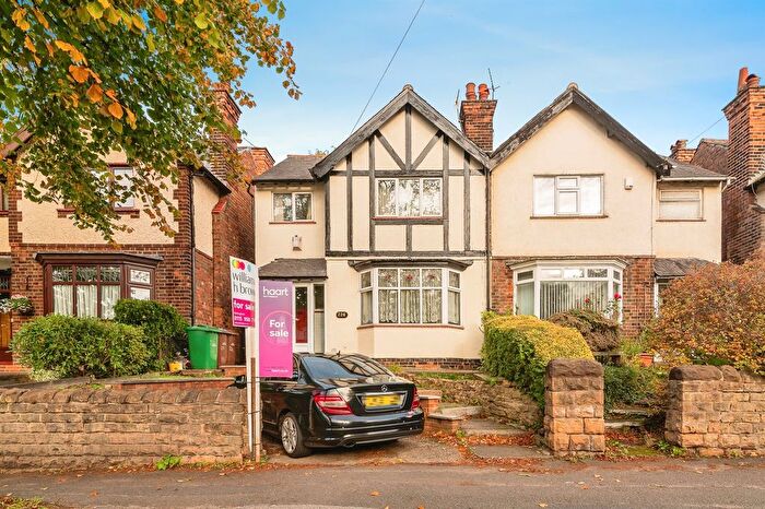 4 Bedroom Semi-detached House For Sale In Hucknall Road, Nottingham, NG5