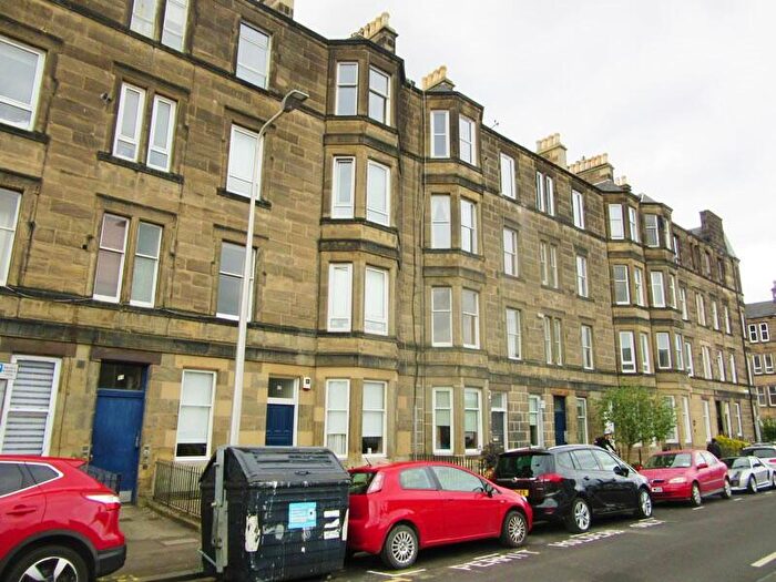 2 Bedroom Flat To Rent In Bellevue Road, Bellevue, Edinburgh, EH7