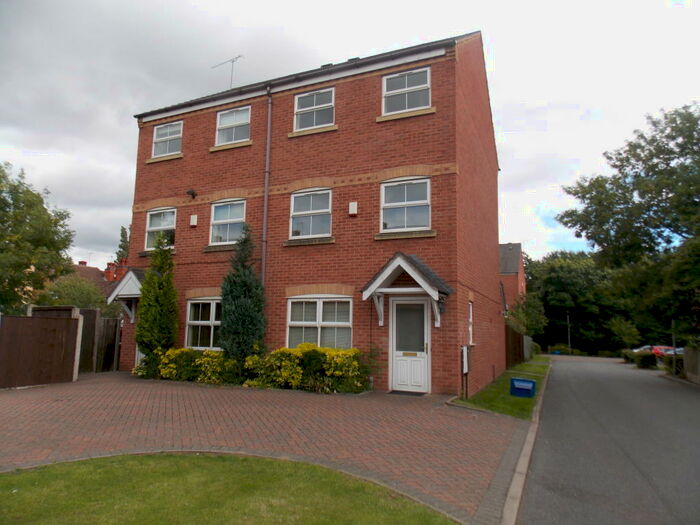 3 Bedroom Semi-Detached House To Rent In Brookvale Mews, Selly Park, Birmingham, B29