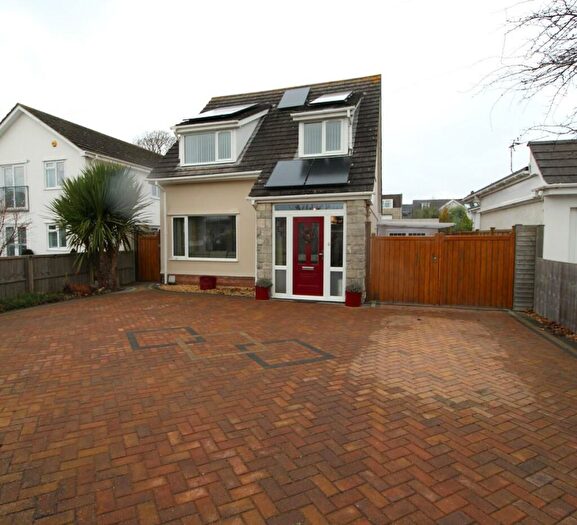 3 Bedroom House To Rent In Wortley Road, Highcliffe, Christchurch, BH23