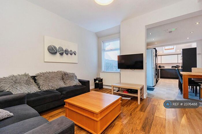 6 Bedroom End Of Terrace House To Rent In Braemar Road, Manchester, M14