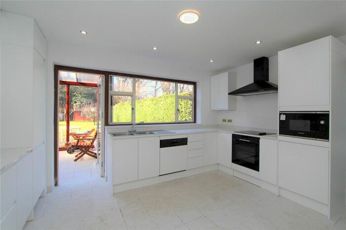 4 Bedroom Detached House To Rent In Chatsworth Road, London, W5