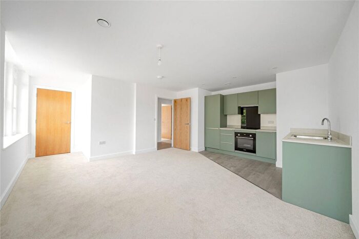 2 Bedroom Maisonette To Rent In Cattershall Road, Godalming, Surrey, GU7