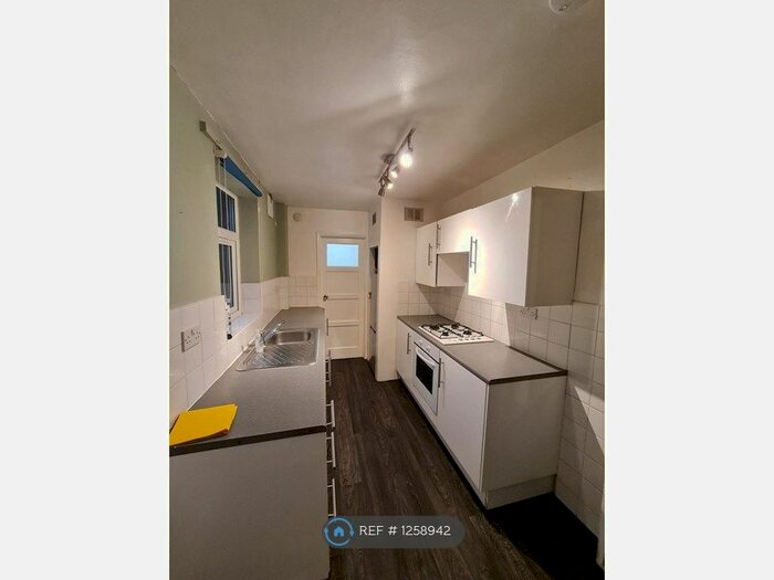 3 Bedroom Terraced House To Rent In Salisbury Street, Northampton NN2