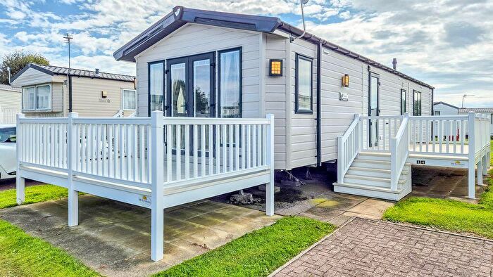 2 Bedroom Park Home For Sale In Amble Links Holiday Park, NE65