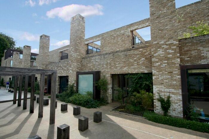 4 Bedroom Terraced House To Rent In Henslow Mews, Cambridge, CB2