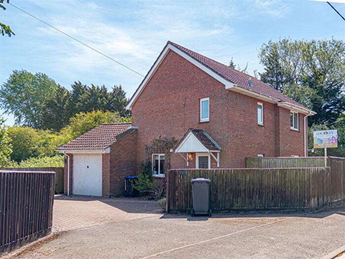 3 Bedroom Detached House For Sale In Semington Road, Melksham, SN12