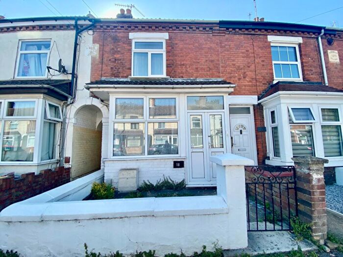 3 Bedroom Terraced House For Sale In Milton Road, Fletton, Peterborough, PE2