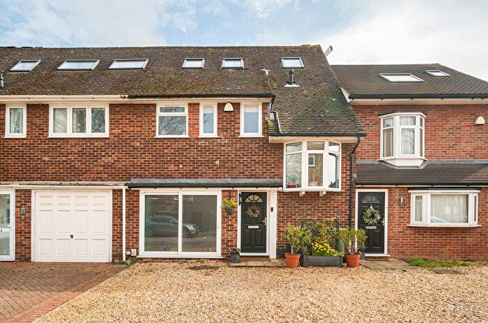 4 Bedroom Terraced House For Sale In Heron Court, Bromley, BR2
