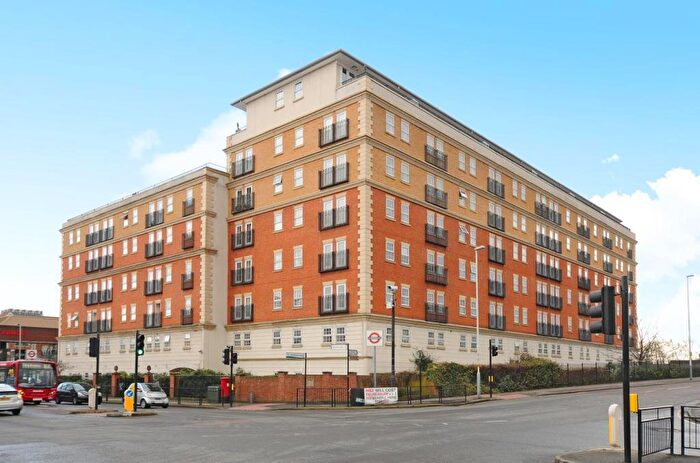 1 Bedroom Flat For Sale In Pembroke Road, Ruislip, HA4