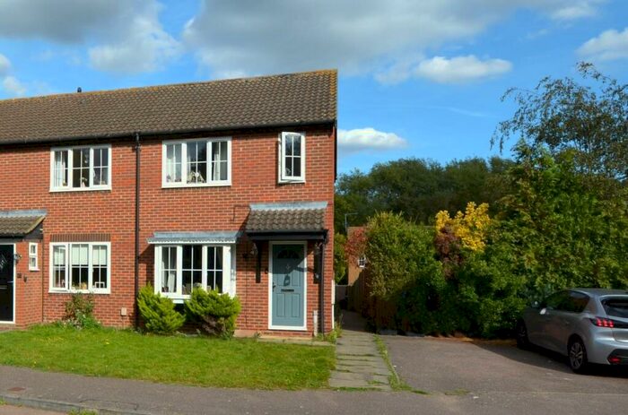 4 Bedroom End Of Terrace House To Rent In Mill Close, Buntingford, SG9