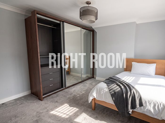4 Bedroom Semi-Detached House To Rent In Bed House, Brookvale Road, Southampton, SO17