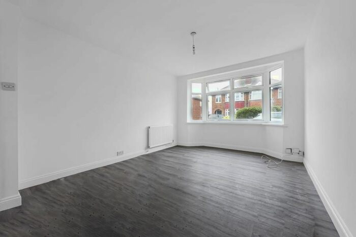 3 Bedroom Semi-Detached House To Rent In Lodge Way, Ashford, TW15