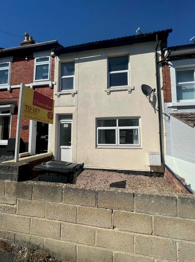 3 Bedroom Terraced House To Rent In Stafford Street, Swindon, SN1