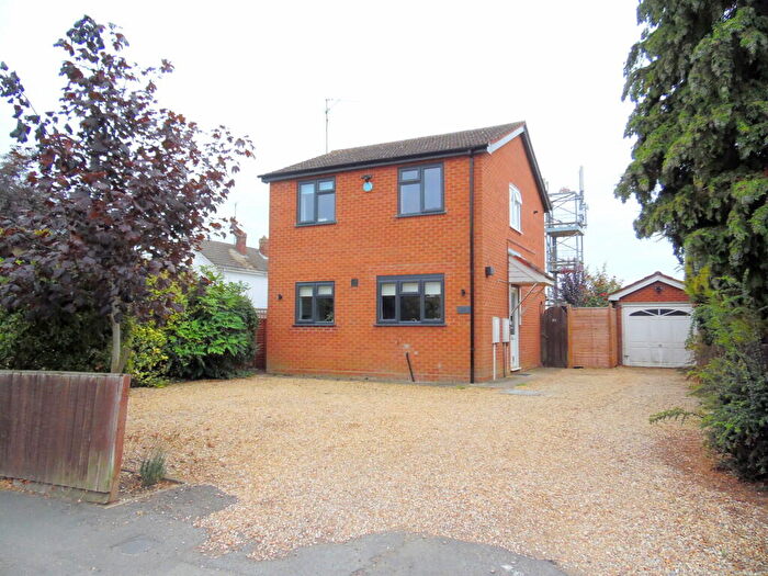 3 Bedroom Detached House For Sale In West Street, Long Sutton, PE12