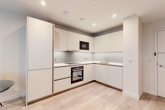 1 Bedroom Flat To Rent In New Kent Road, London, SE1