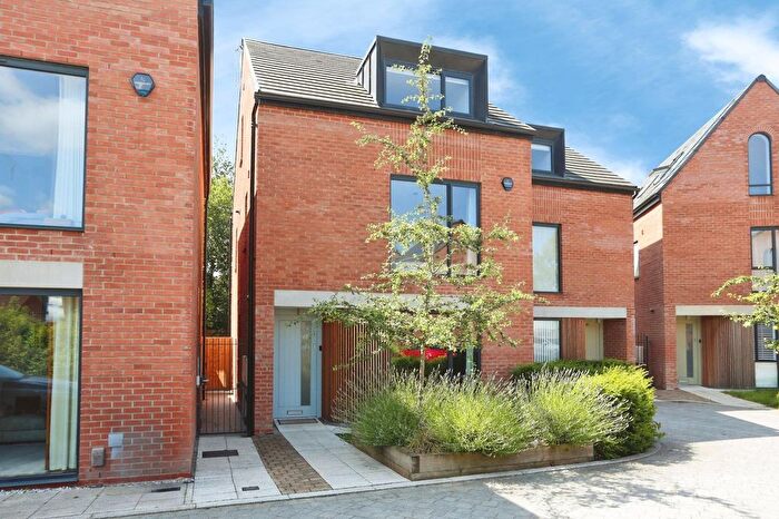4 Bedroom Semi-Detached House For Sale In Heaton Grove, Heaton Chapel, Stockport, SK4