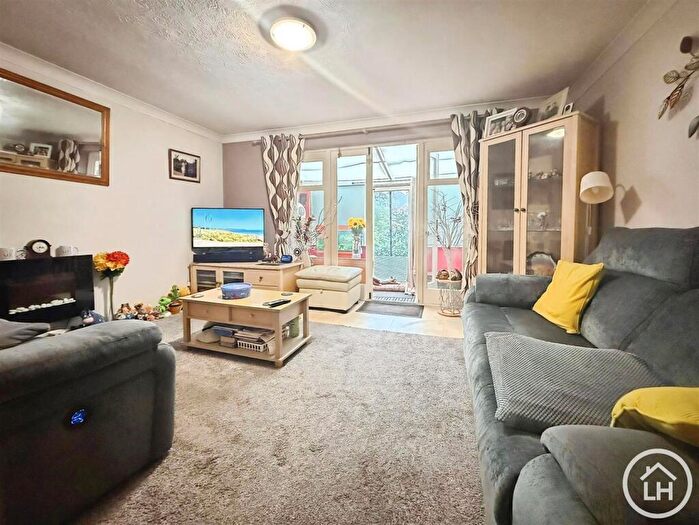 2 Bedroom House For Sale In Watsons Hill, Sittingbourne, ME10