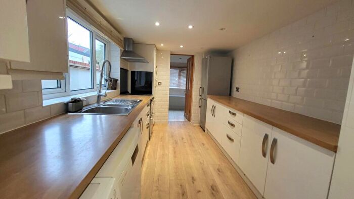 3 Bedroom House To Rent In Cann Hall Road, London, E11