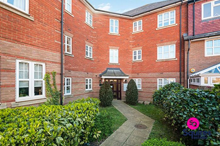 2 Bedroom Flat For Sale In Shillingford Close, London, NW7