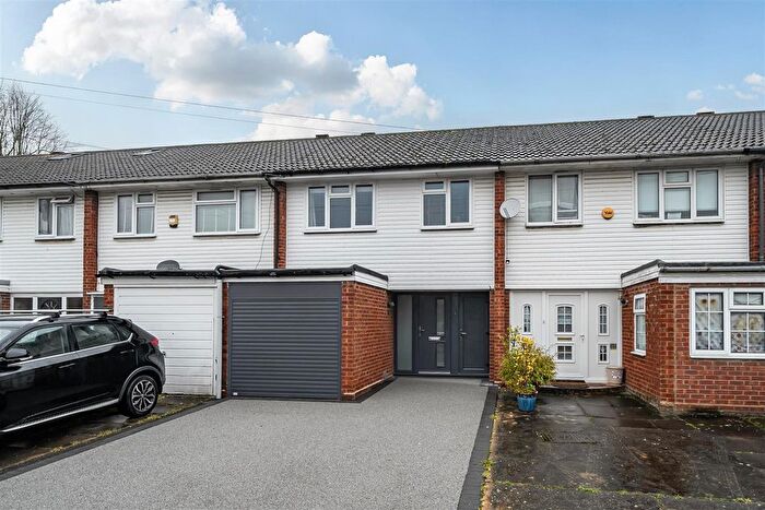 3 Bedroom Terraced House For Sale In Lawrence Drive, Ickenham, UB10